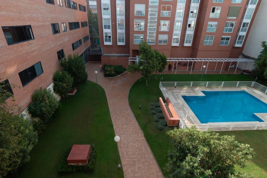 דירות מדריד Vivienda Con Zona De Trabajo, Piscina Y Parking מראה חיצוני תמונה