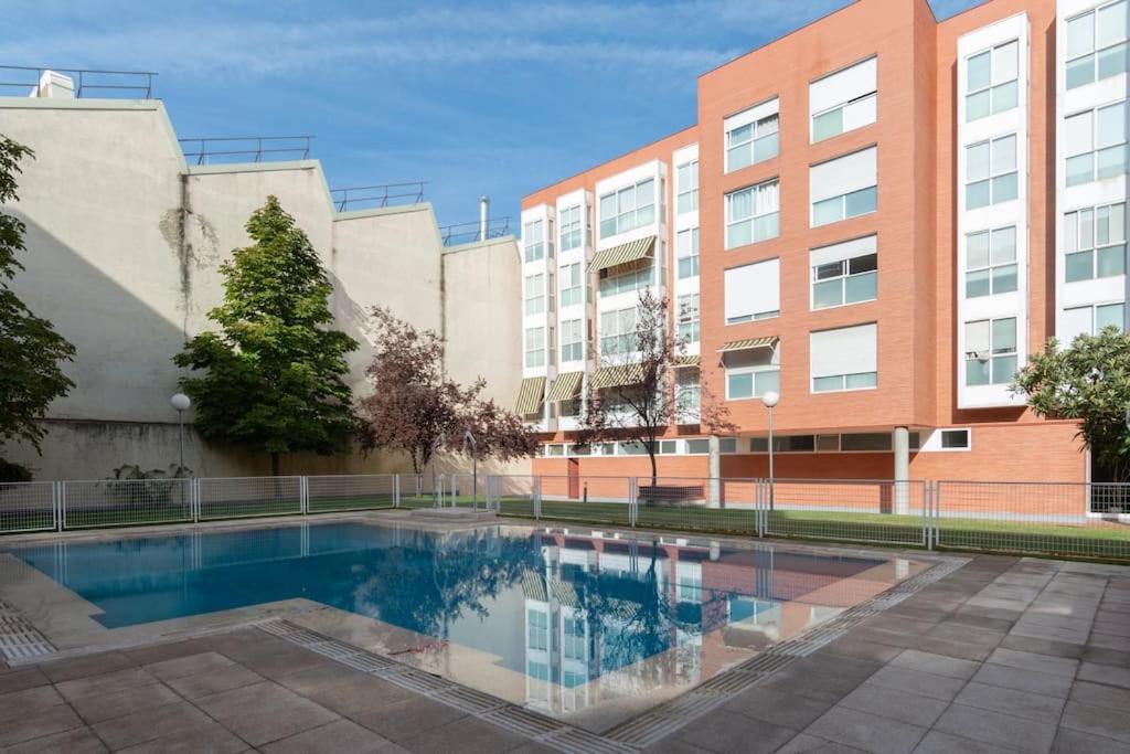 דירות מדריד Vivienda Con Zona De Trabajo, Piscina Y Parking מראה חיצוני תמונה