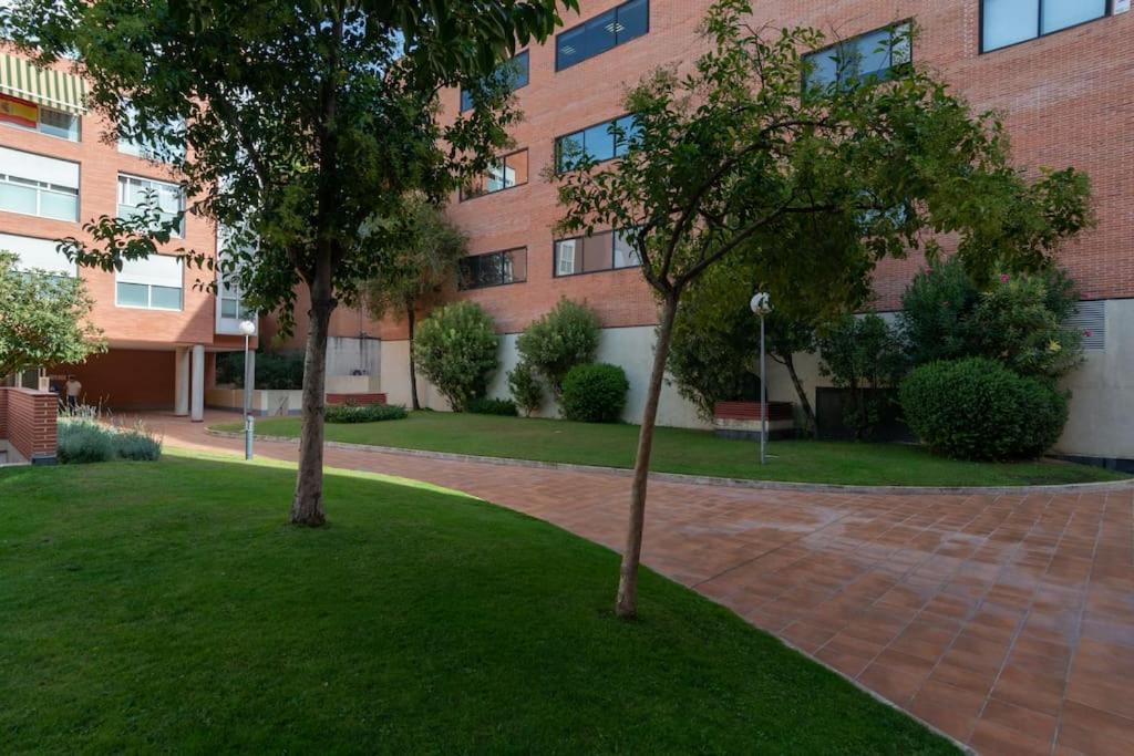 דירות מדריד Vivienda Con Zona De Trabajo, Piscina Y Parking מראה חיצוני תמונה