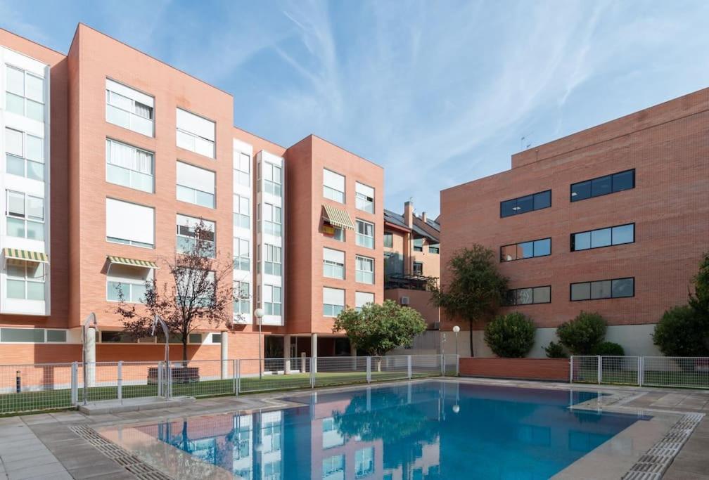 דירות מדריד Vivienda Con Zona De Trabajo, Piscina Y Parking מראה חיצוני תמונה